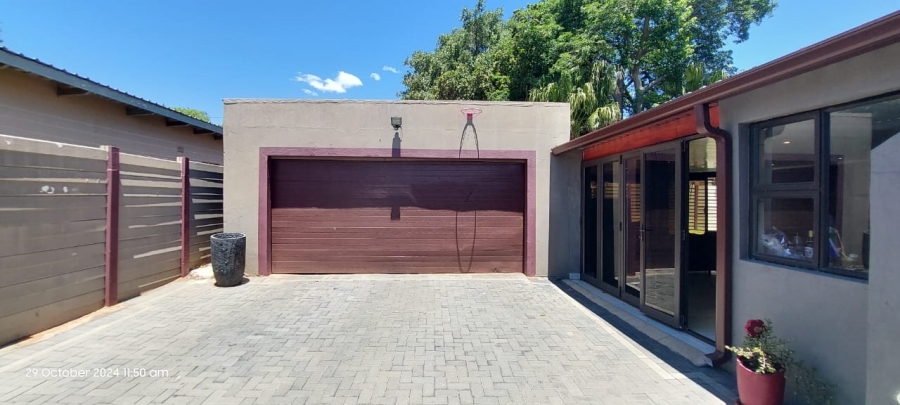 4 Bedroom Property for Sale in Protea Park North West